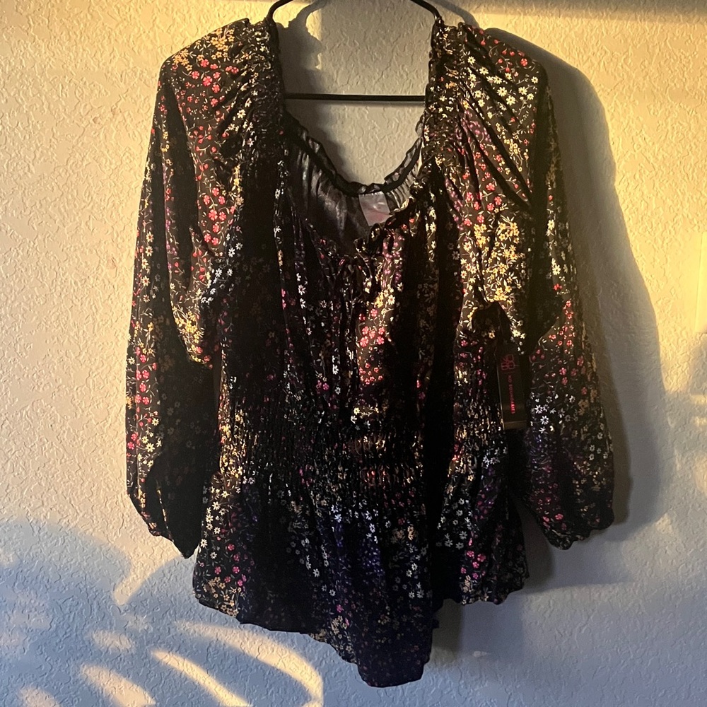 No Boundaries 100% Rayon Black Floral Rouched Waist Peasant Blouse Top women XXL - Picture 4 of 17